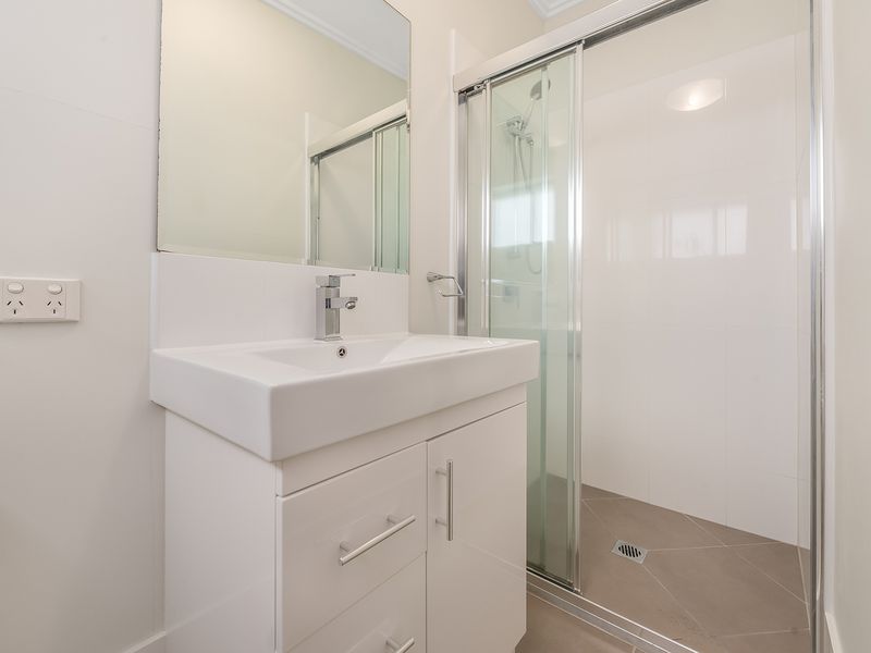 4 / 320 Wynnum Road, Norman Park