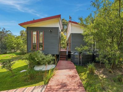 9 Glovers Road, Deep Bay