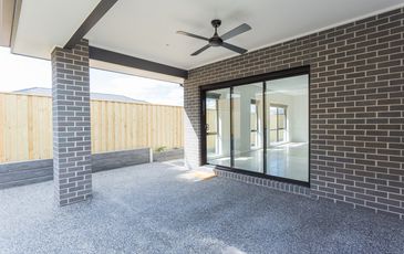 16  Lytonlee Avenue, Officer