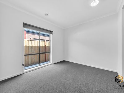 29  Prunus Crescent, Fraser Rise