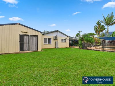 9 Batavia Court, Bentley Park