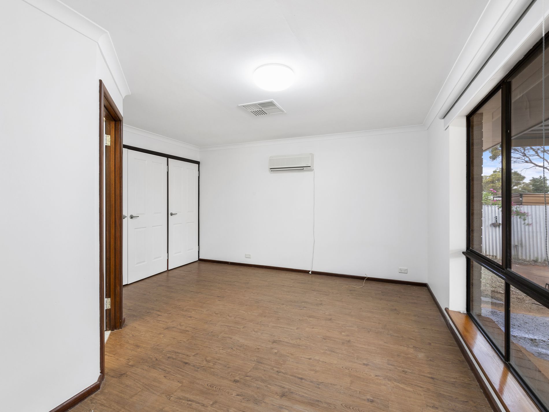 10 O'Connor Way, West Lamington