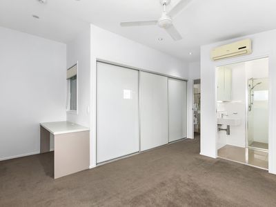 3/38 Denman Street, Greenslopes