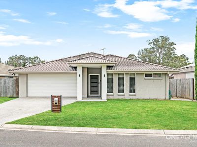 16 Fred Pham Cres, Doolandella
