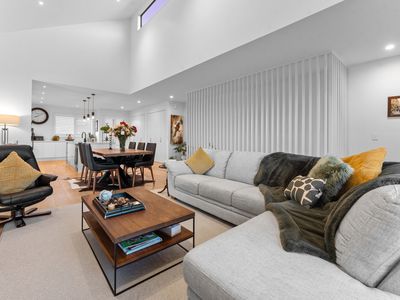 22 Catalina Bay Drive, Hobsonville