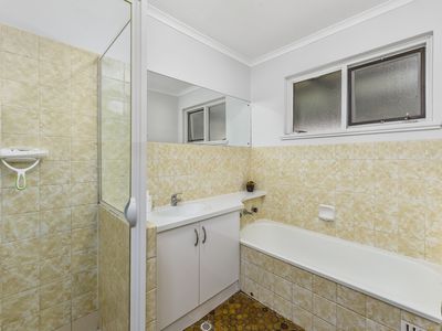 8 Hutchesson Street, Millicent