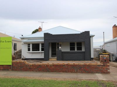 12 Clonard Avenue, Geelong West