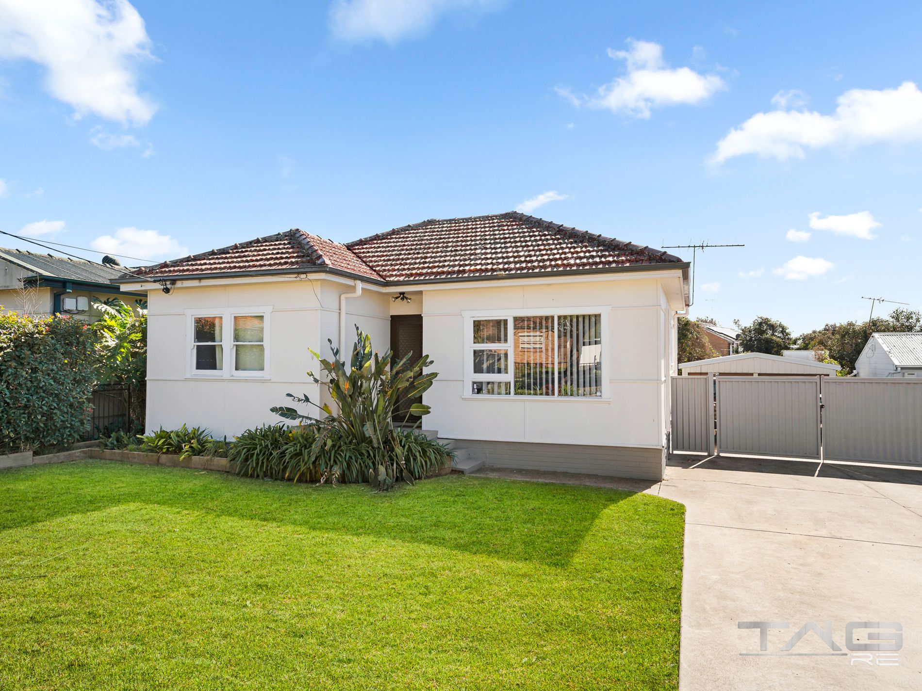 31 Anthony Crescent, Kingswood, Kingswood - Image 1