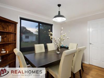 13 Melville Road, St Clair