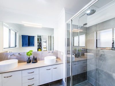 24 Hillview Parade, Kingaroy