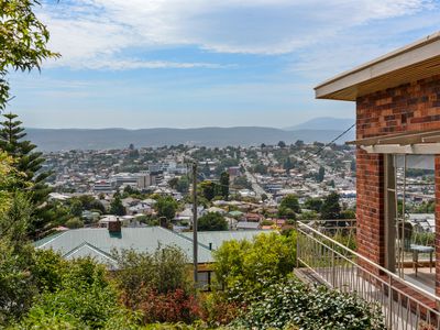 22 Neika Avenue, West Launceston