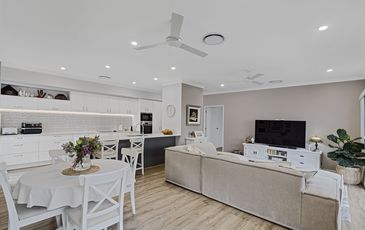 165 / 25 Banya Avenue, Nirimba