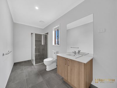 29 Rangeland Street, Mambourin