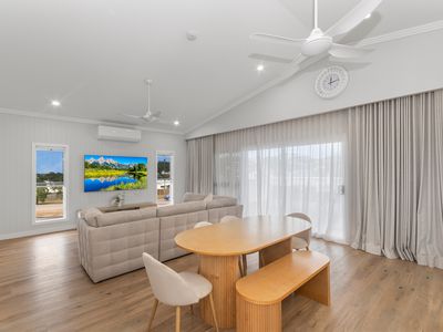 45 Bilboa Place, Bushland Beach