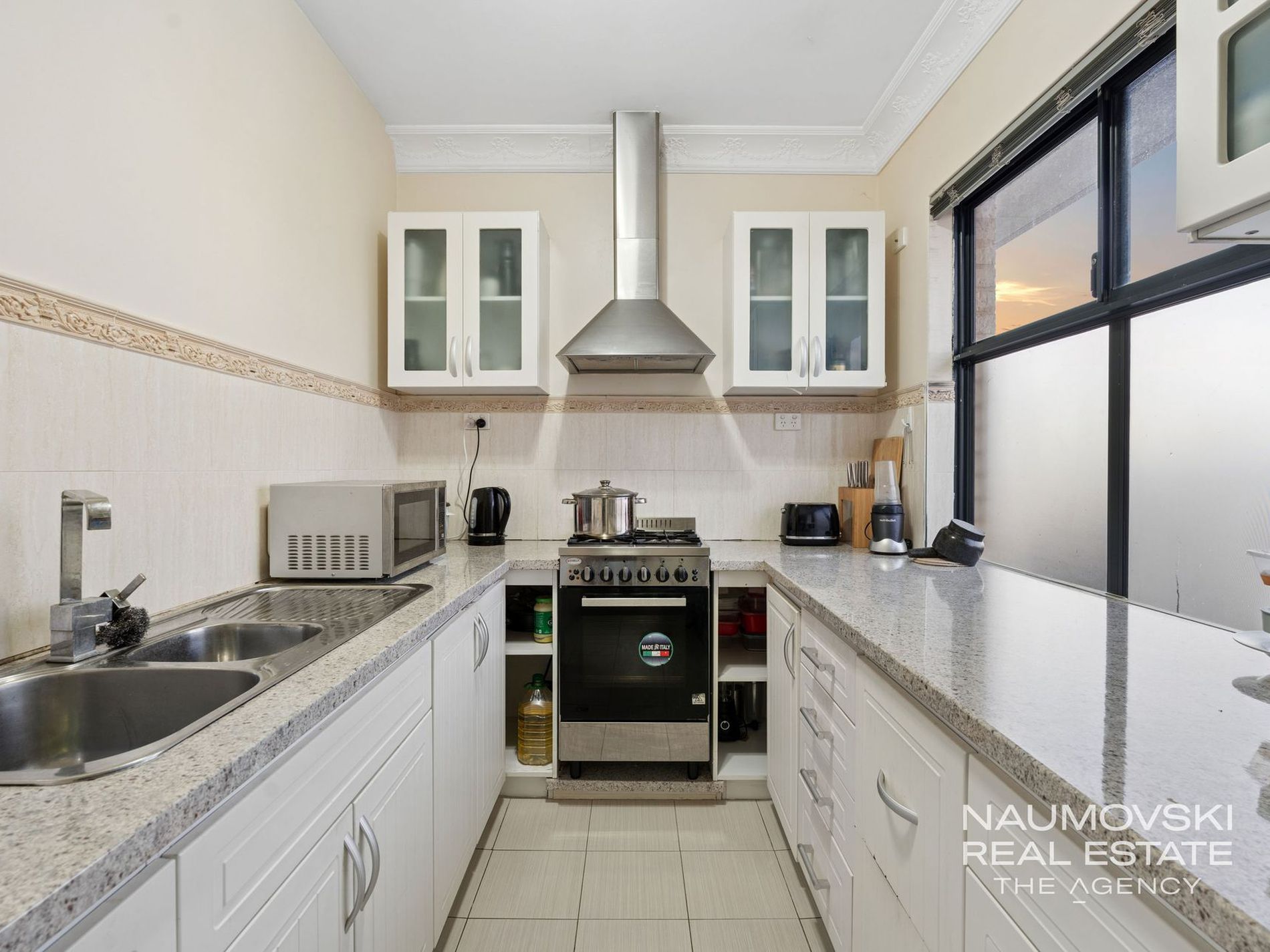 12 Meadowbank Way, Landsdale