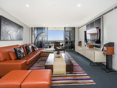 1908 / 96 Bow River Crescent, Burswood