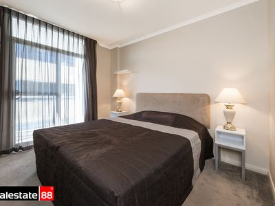 10 / 996 Hay Street, Perth