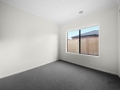 164 Villa Doria Drive, Clyde North