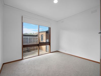 2 / 9 Rainsford Street, Werribee