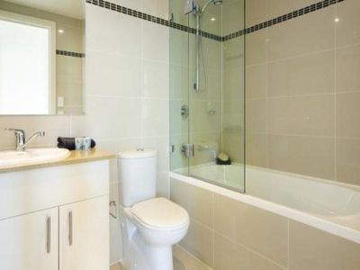 38 / 7 Bay Drive, Meadowbank