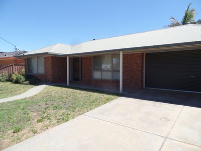 31 Kialla Lakes Drive, Kialla