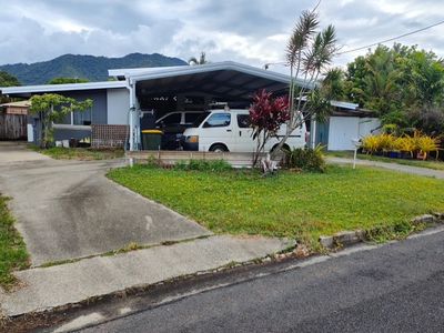 3 OLIVE STREET, Manoora