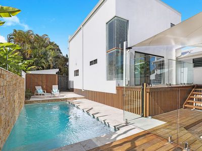 17 Palm Drive, Mooloolaba