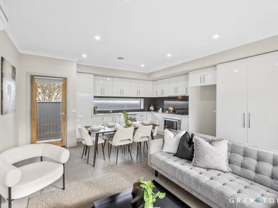 12 City Vista Court, Fraser Rise