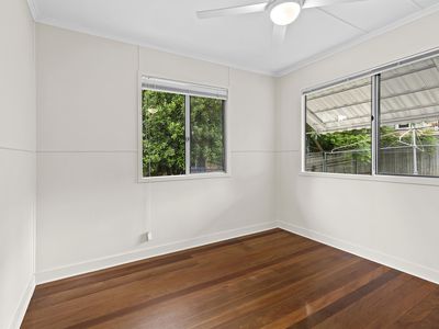 54 Falkirk Street, Stafford Heights