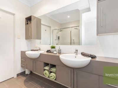 30 Timbury Way, Mount Louisa