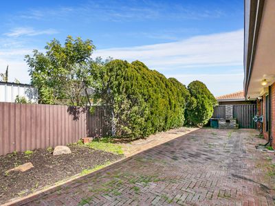2 / 52 Endeavour Avenue, Bull Creek