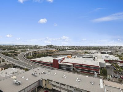 1085 / 16 Hamilton Place, Bowen Hills