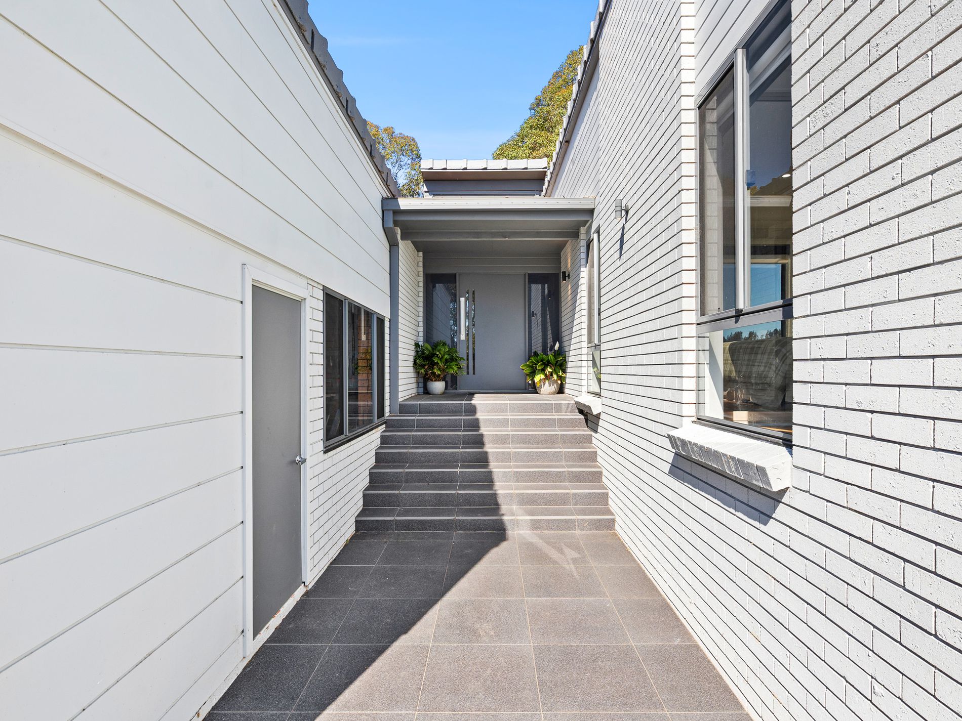 30 Peninsula Drive, North Batemans Bay
