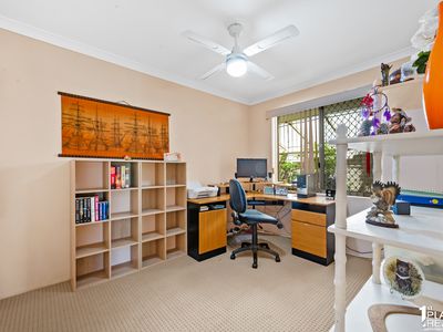 25 Templetonia Promenade, Halls Head