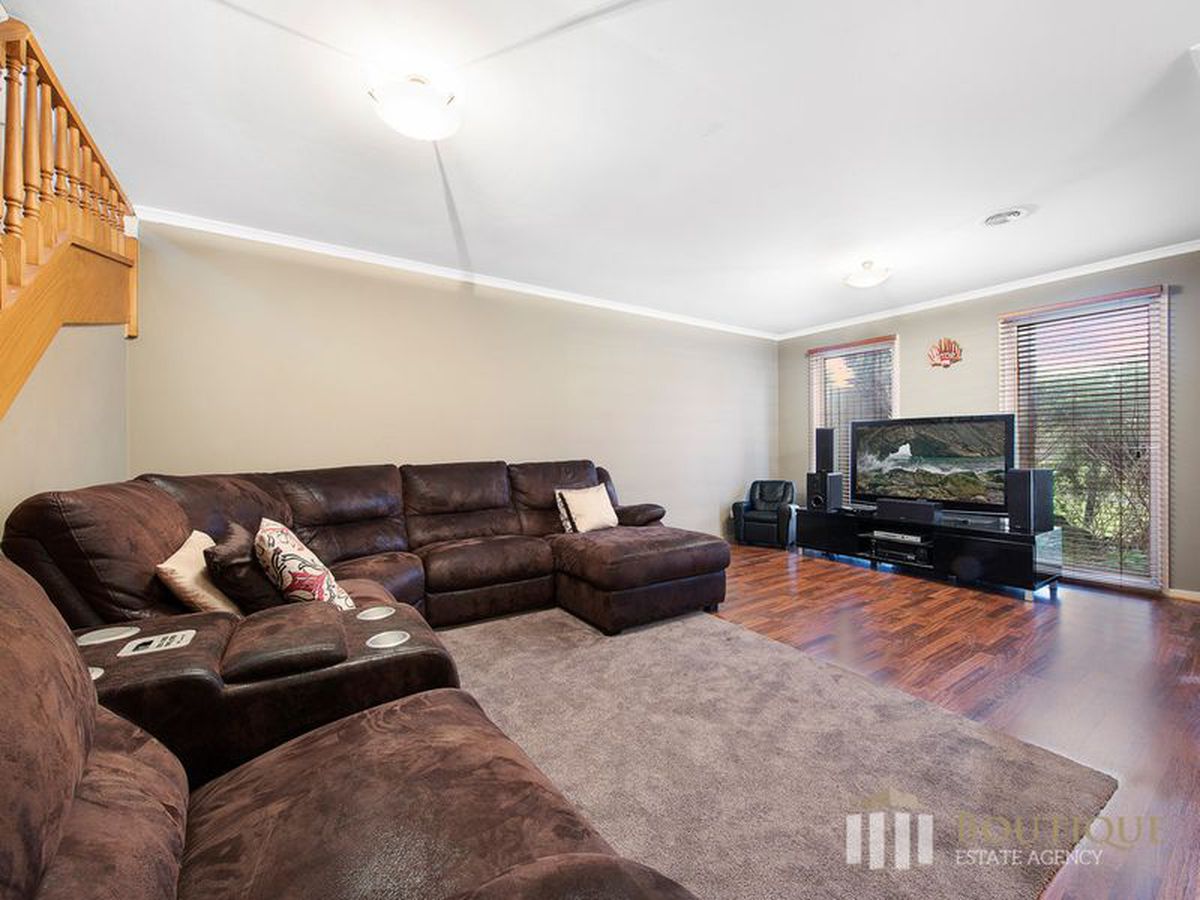 10 Tranter Square, Lynbrook