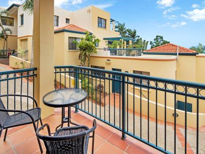 10 / 12 Golden Orchid Drive, Airlie Beach