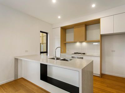 2 / 37 Banool Road, Balwyn
