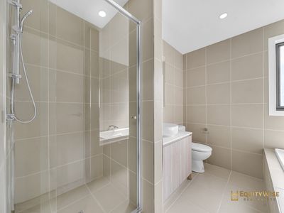 3 Prune Walk, Manor Lakes