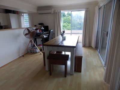 1 / 5 King Street, Ourimbah