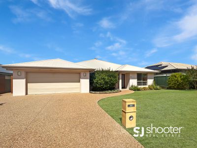 22 Loch Lomond Way, Dubbo