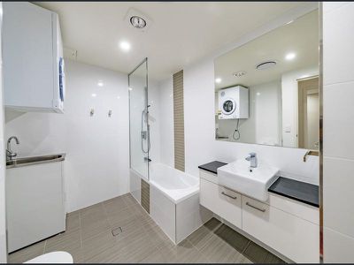 Unit 1104 / 1-5 Cremin Street, Upper Mount Gravatt