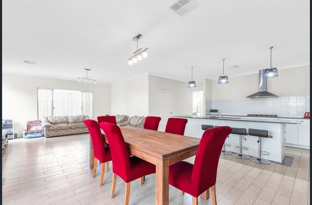 28 Southport Dr, Baldivis