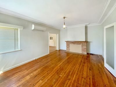 27 Church Street, Forbes
