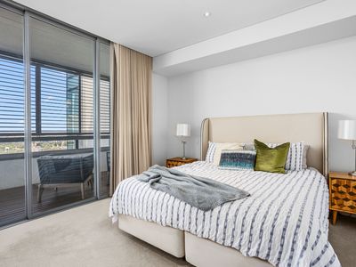 2304 / 8 Adelaide Terrace, East Perth