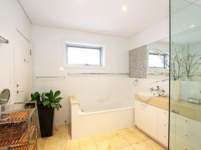 33 New South Head Road, Vaucluse