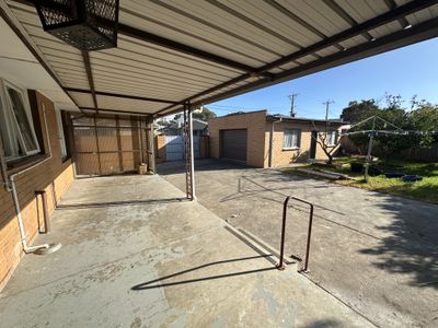 76 Sutherland Street, Hadfield