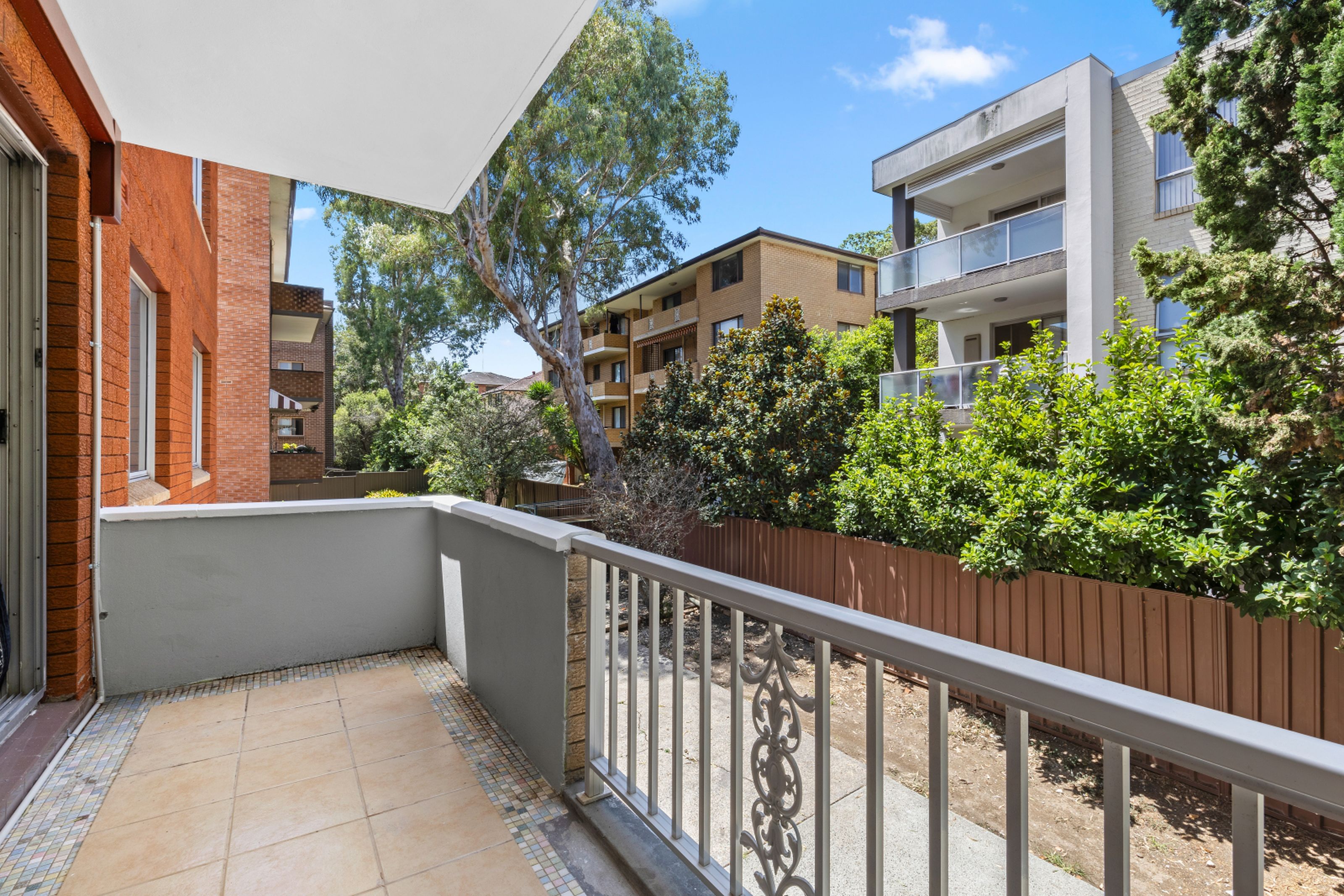 1 / 19A-19B Martin Place, MORTDALE