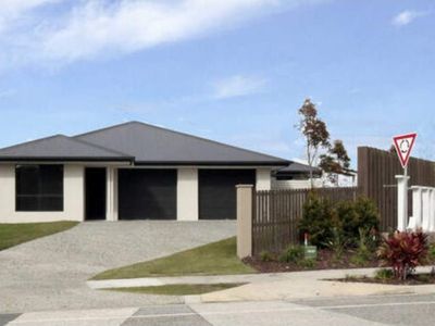 2 / 1 O'Reilly Drive, Coomera