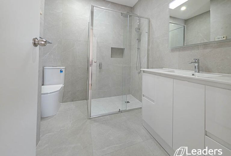 92 Hilton Street, Mount Waverley