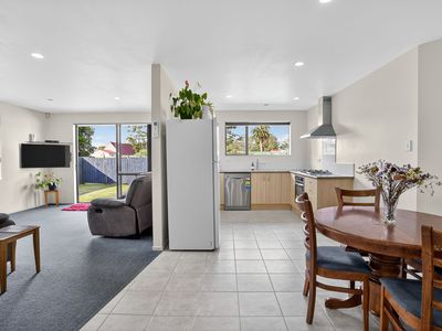 10 Aitkenhead Court, Parakai, Helensville